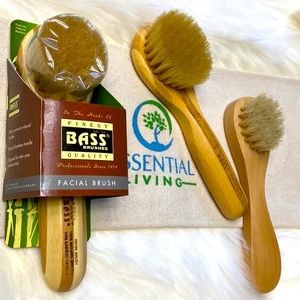 •three• Facial Dry Brushes with Canvas Bag